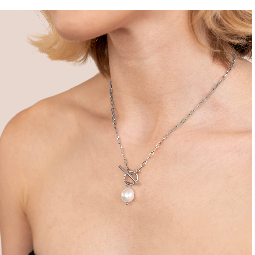 Eva Freshwater Silver Necklace