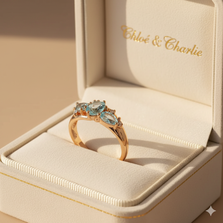 Elegant Blue Vintage Zirconia Ring in Gold