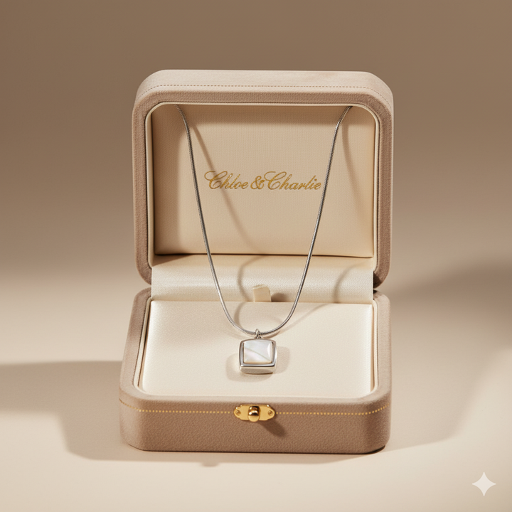 Riva Moonstone Pendant Necklace