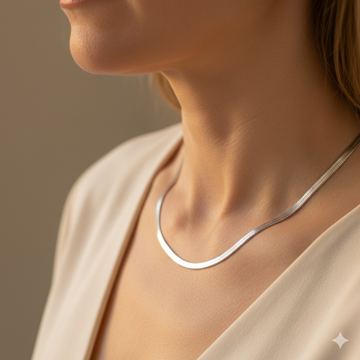 Sarya Snake Chain Silver Necklace