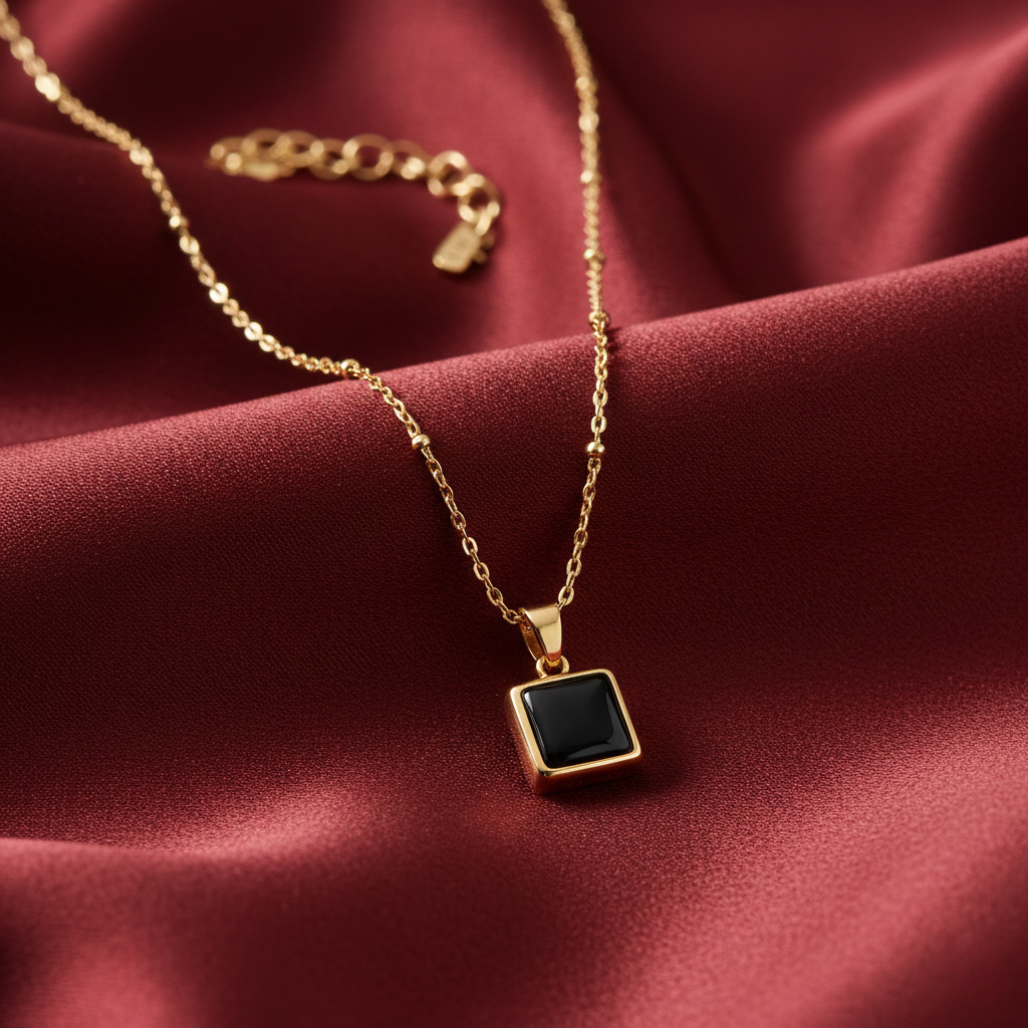 Midnight Chic Necklace