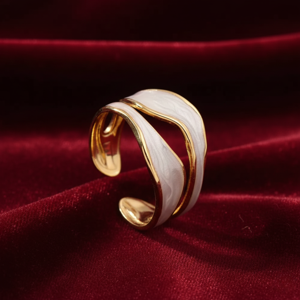 Dream - Vintage White Gold Ring