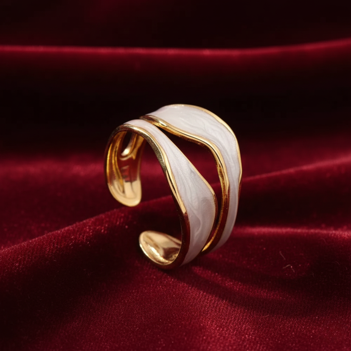 Dream - Vintage White Gold Ring