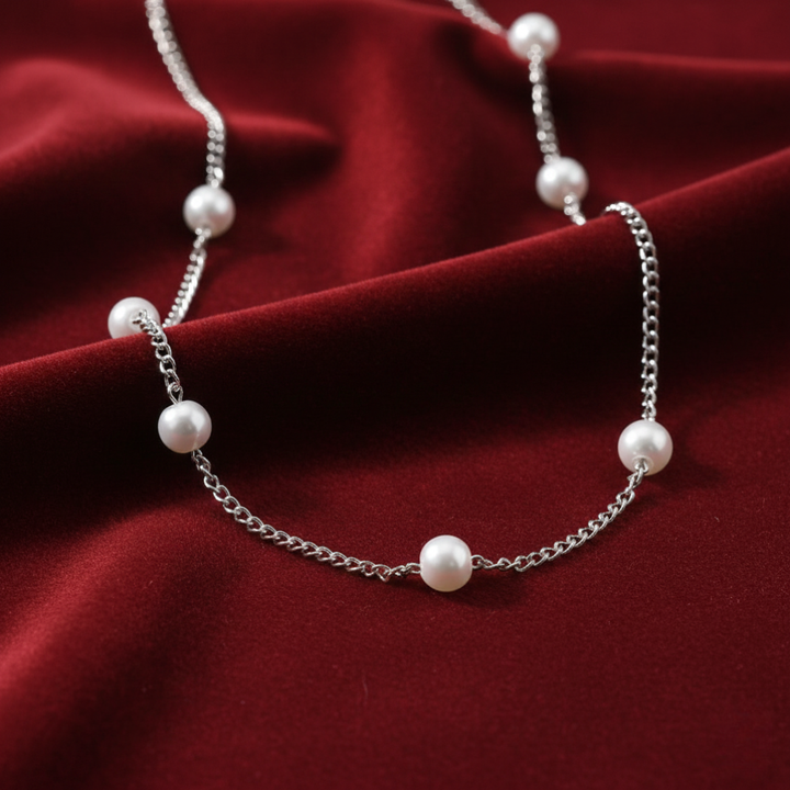 Nura Silver Necklace