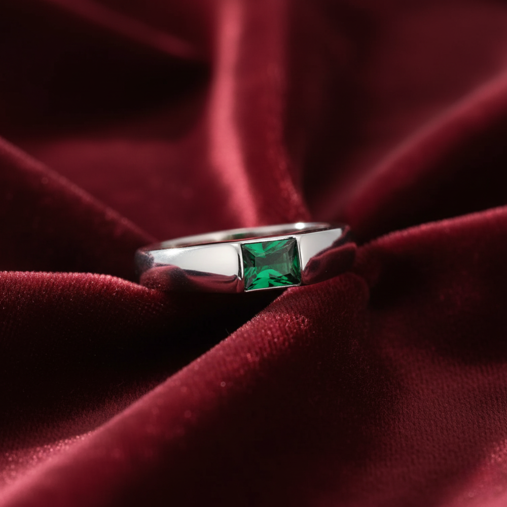 Ember Silver & Emerald Ring