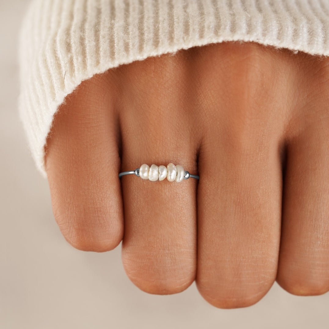 Classic Freshwater Silver Ring